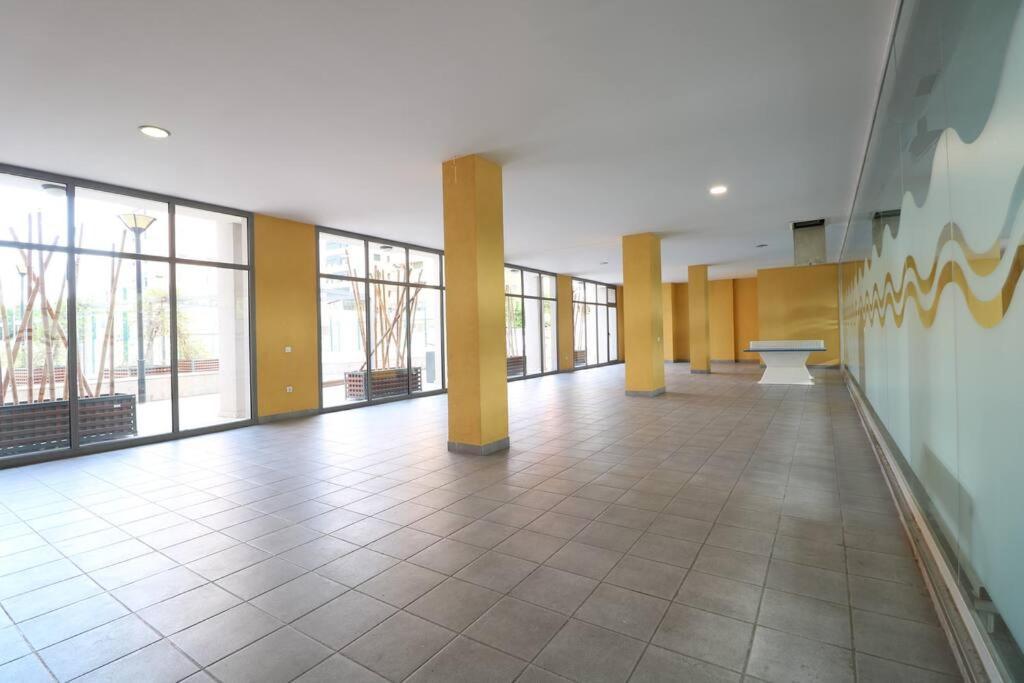 Espectacular Vivienda Con Piscina Climatizada *